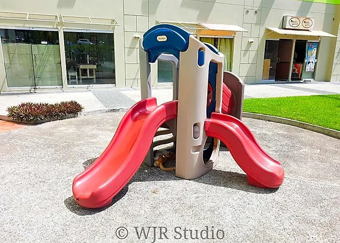 Centropolis King Bed Deluxe 4* 마닐라